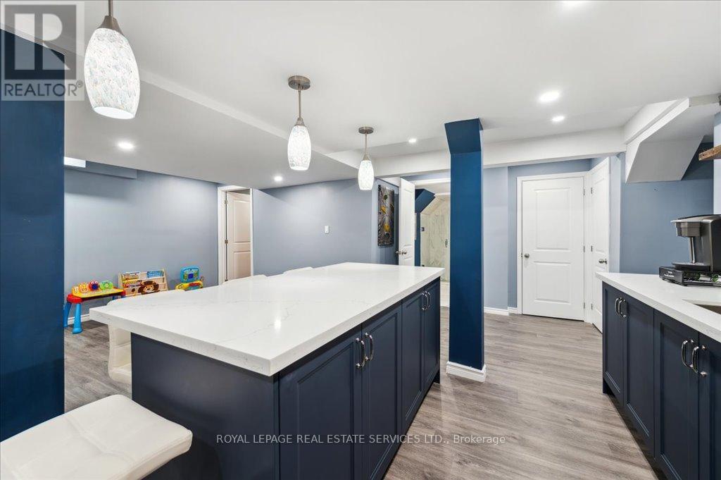 












5443 JACADA ROAD

,
Burlington,




Ontario
L7L7N3

