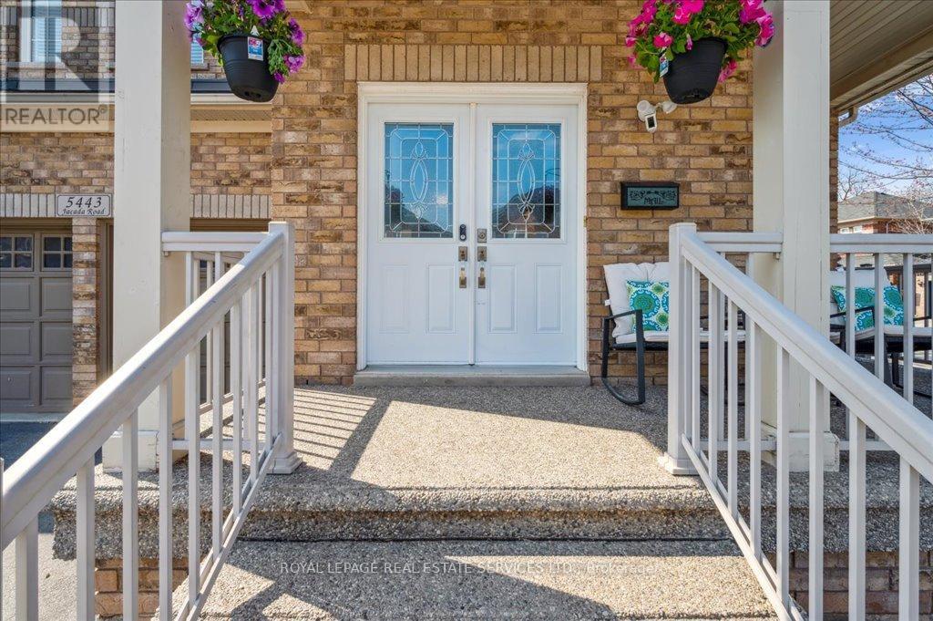 












5443 JACADA ROAD

,
Burlington,




Ontario
L7L7N3

