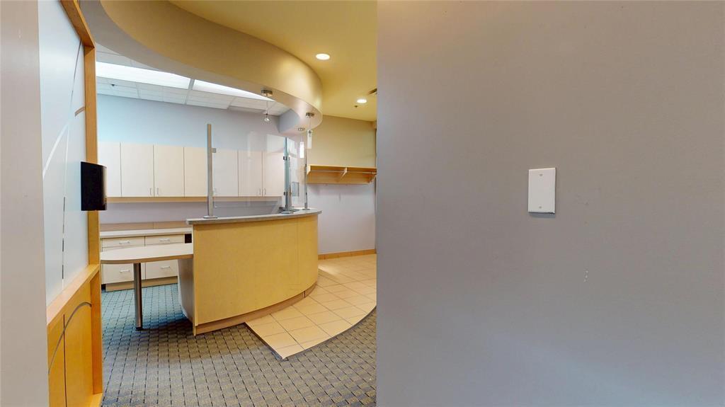 












D2 800 Rosser Avenue

,
Brandon,




Manitoba
R7A6N5

