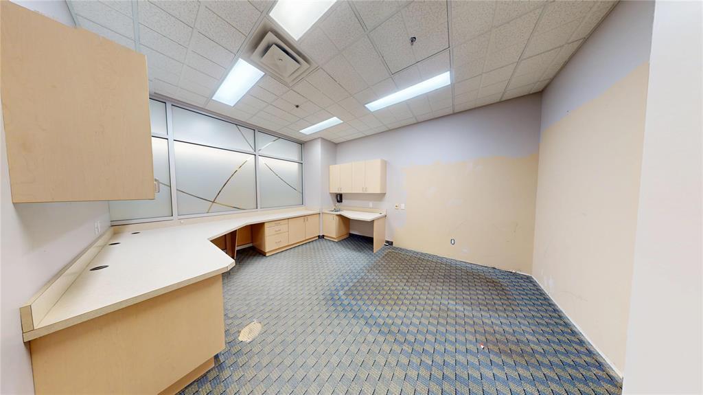 












D2 800 Rosser Avenue

,
Brandon,




Manitoba
R7A6N5

