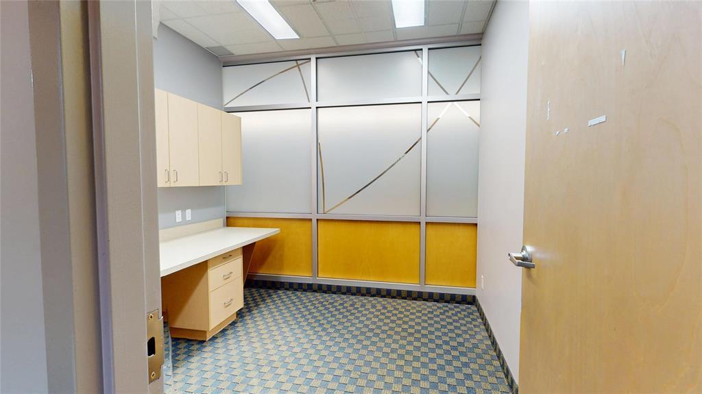 












D2 800 Rosser Avenue

,
Brandon,




Manitoba
R7A6N5

