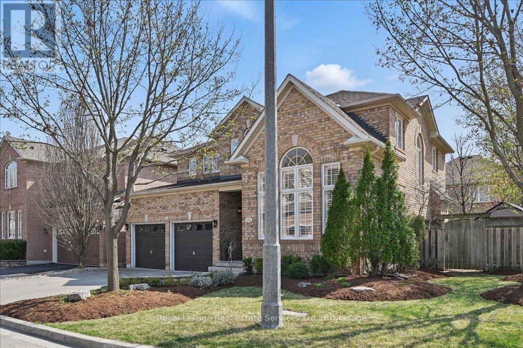 












2144 BLACKFOREST CRESCENT

,
Oakville (WM Westmount),




Ontario
L6M4T7

