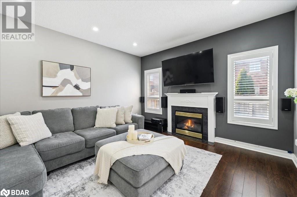 












5443 JACADA Road

,
Burlington,




Ontario
L7L7N3


