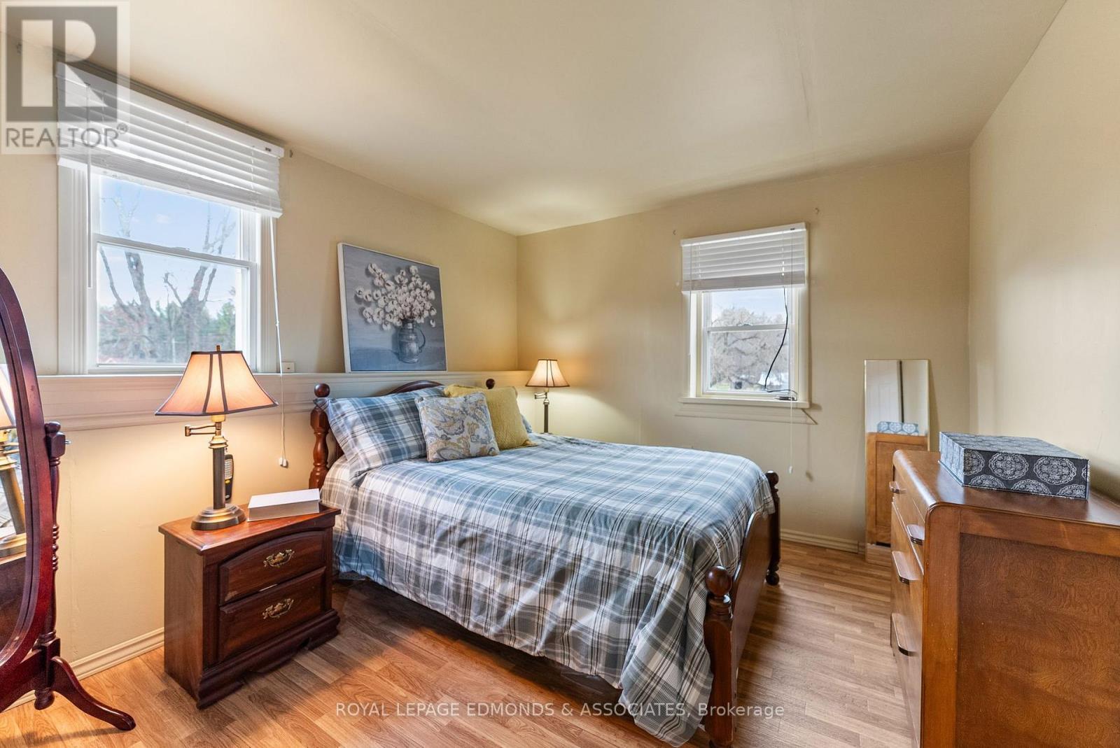 












11333 ROUND LAKE ROAD

,
Laurentian Valley,




Ontario
K8A0K9

