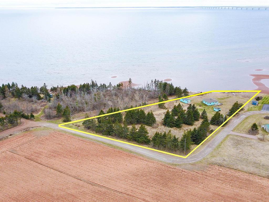 












3 Oswald Road

,
Borden-Carleton,




PE
C0B 1X0

