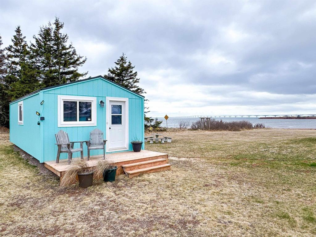 












3 Oswald Road

,
Borden-Carleton,




PE
C0B 1X0

