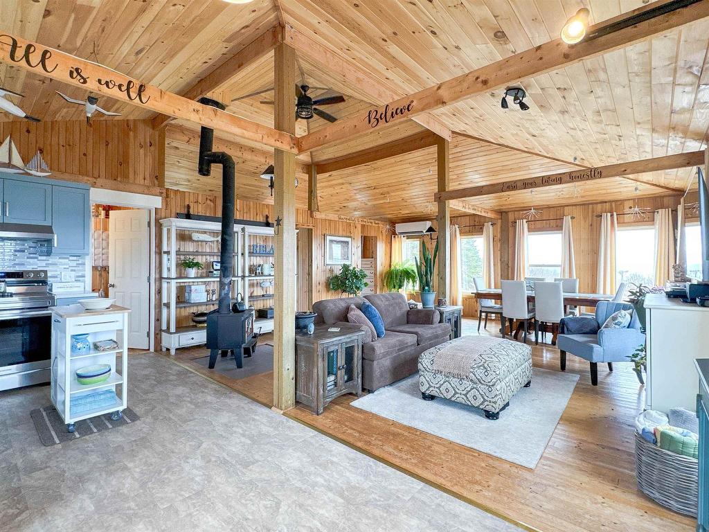 












3 Oswald Road

,
Borden-Carleton,




PE
C0B 1X0

