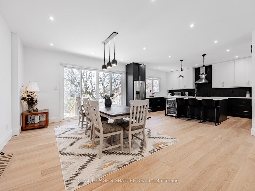 









22


Yorkleigh

Avenue,
Toronto,




ON
M9P 1Y4

