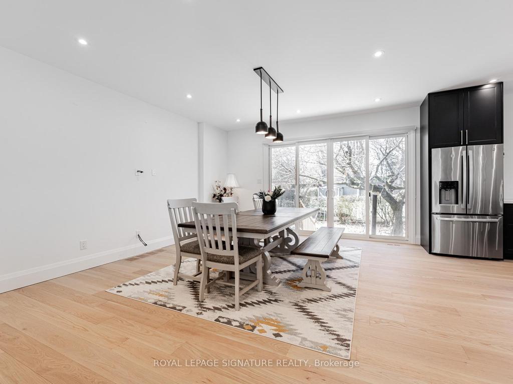 









22


Yorkleigh

Avenue,
Toronto,




ON
M9P 1Y4

