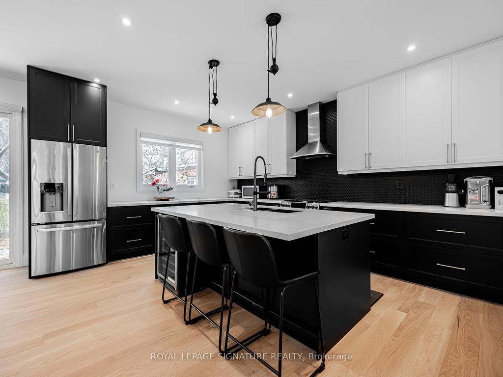 









22


Yorkleigh

Avenue,
Toronto,




ON
M9P 1Y4


