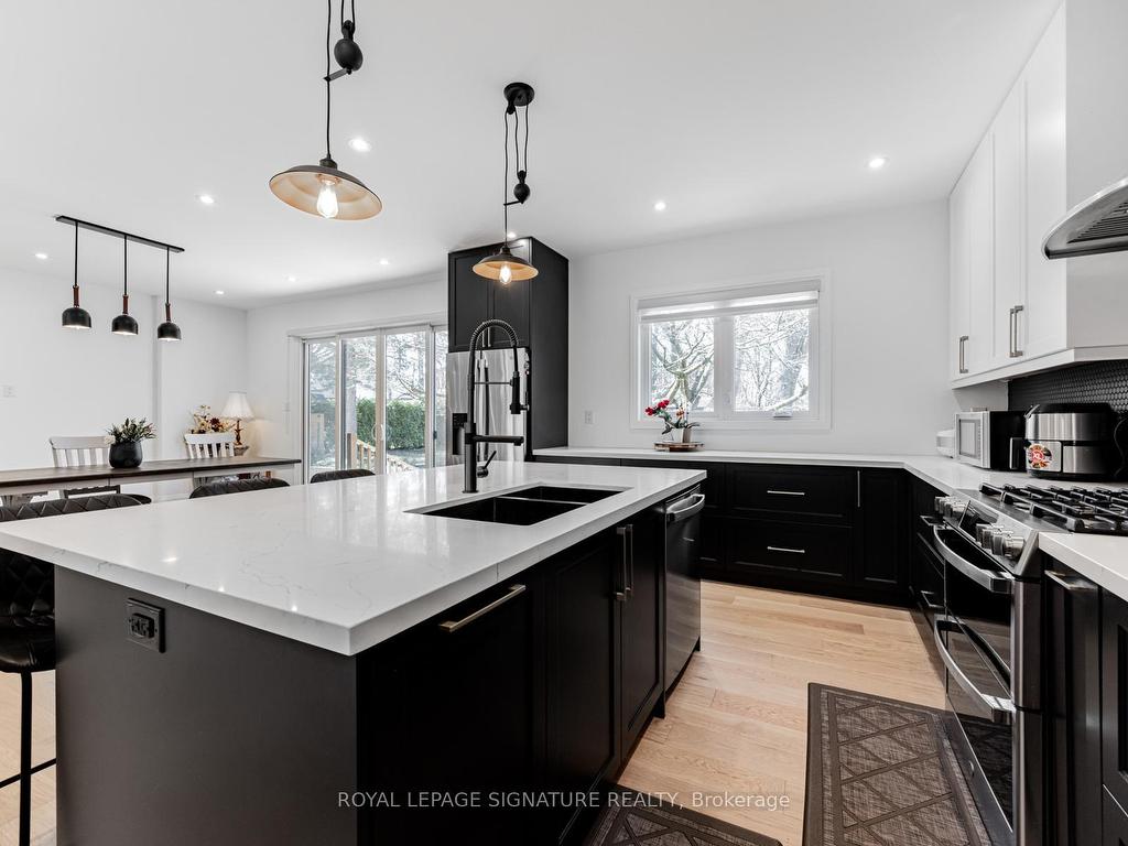 









22


Yorkleigh

Avenue,
Toronto,




ON
M9P 1Y4

