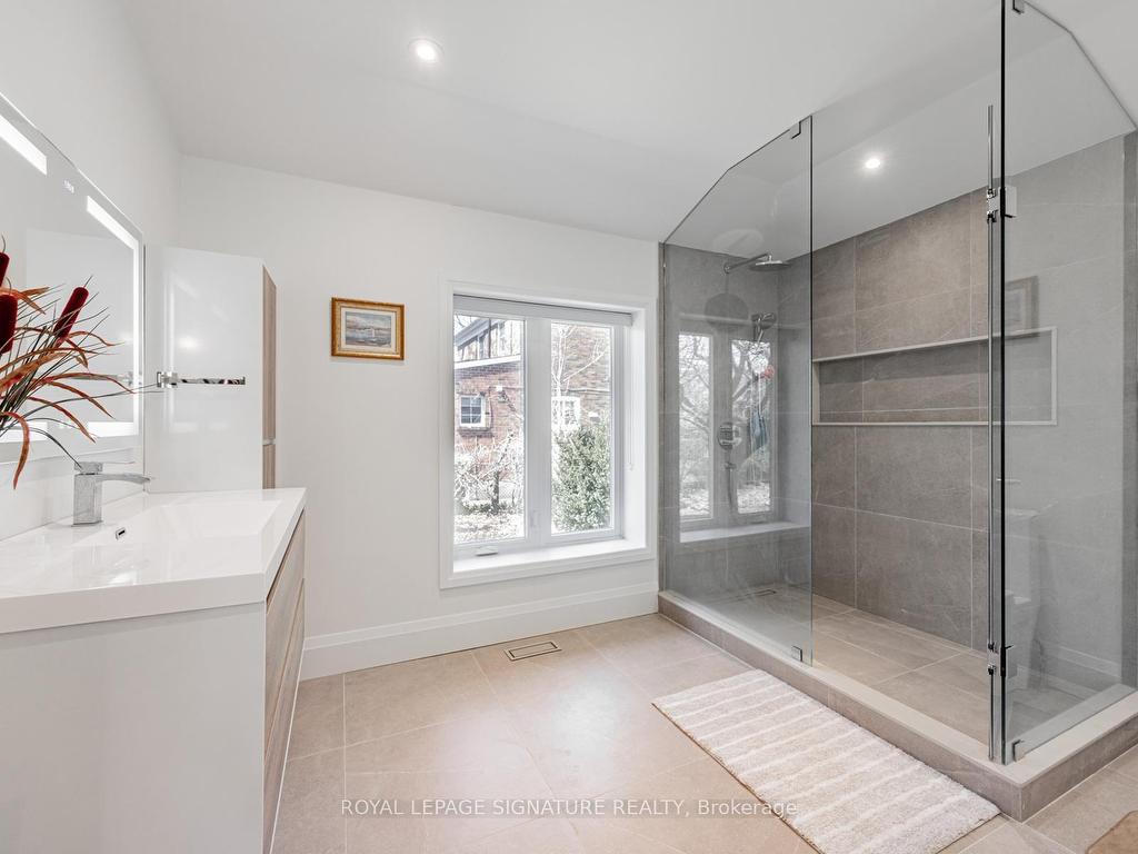 









22


Yorkleigh

Avenue,
Toronto,




ON
M9P 1Y4


