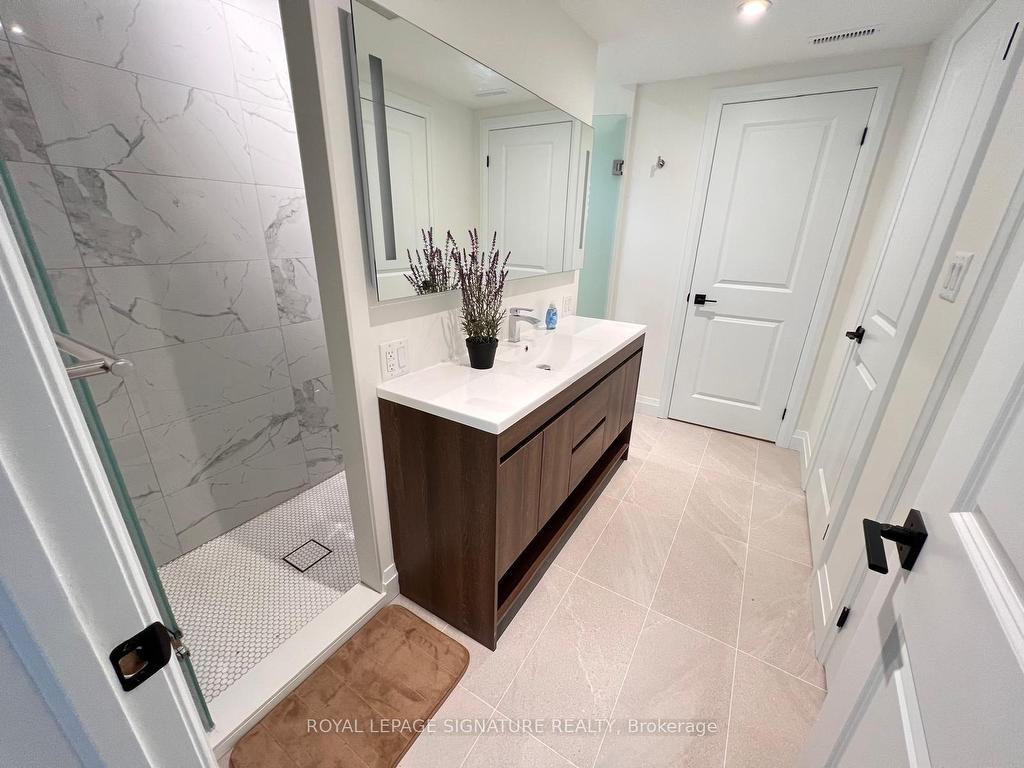 









22


Yorkleigh

Avenue,
Toronto,




ON
M9P 1Y4

