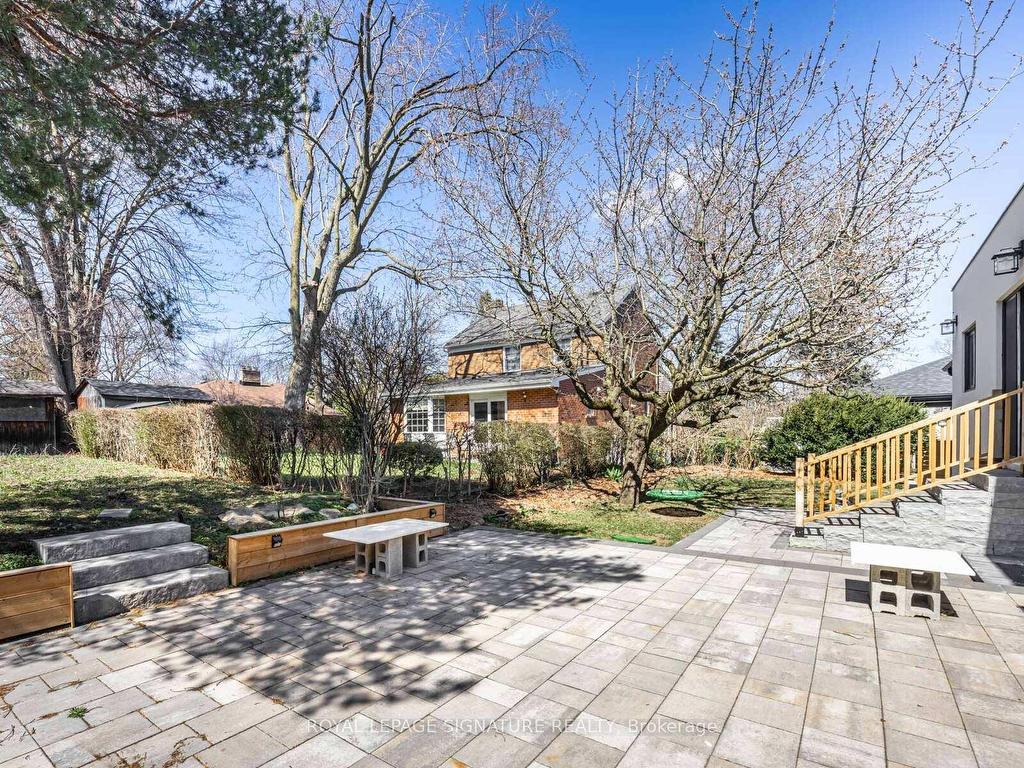 









22


Yorkleigh

Avenue,
Toronto,




ON
M9P 1Y4

