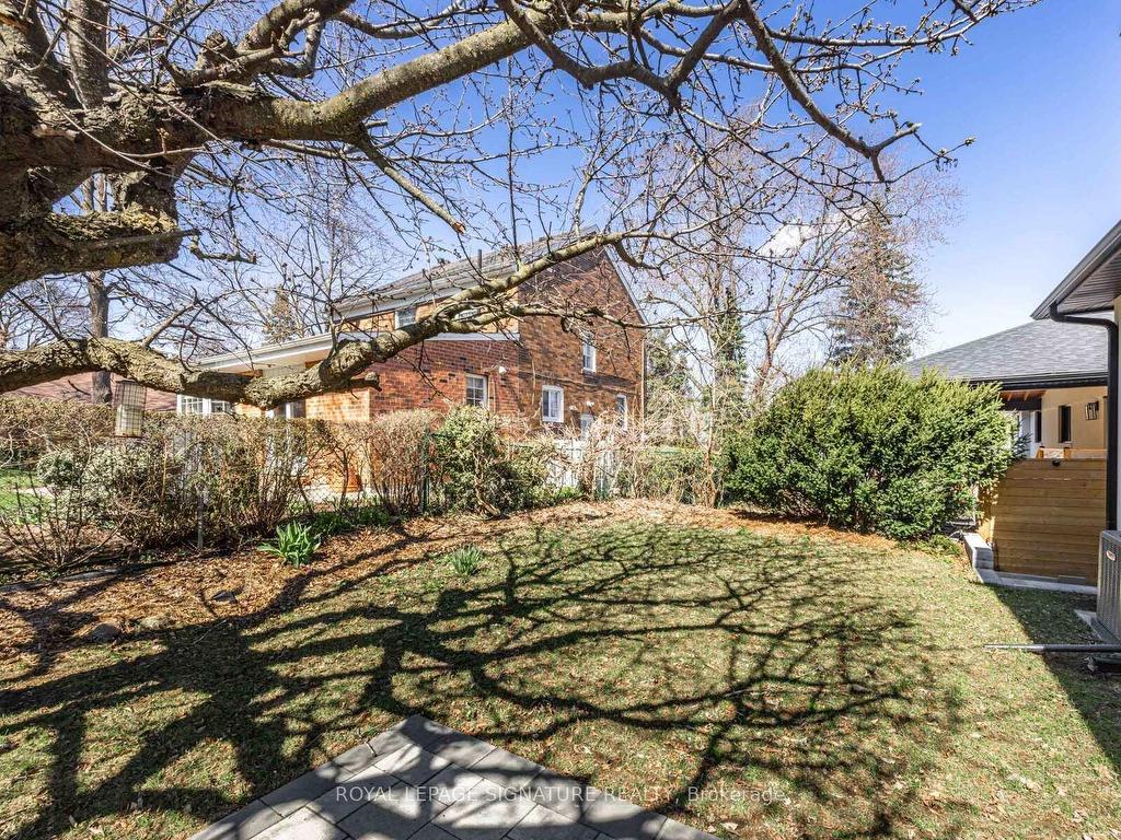 









22


Yorkleigh

Avenue,
Toronto,




ON
M9P 1Y4

