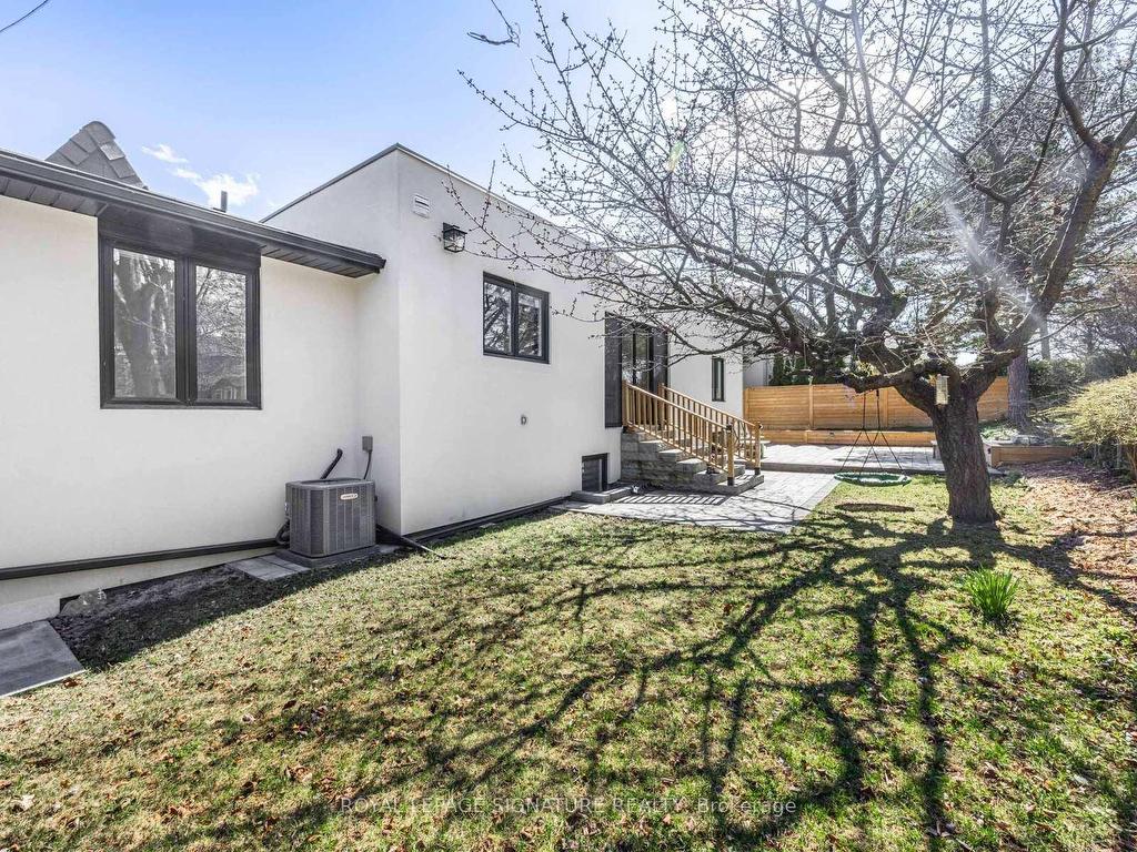 









22


Yorkleigh

Avenue,
Toronto,




ON
M9P 1Y4

