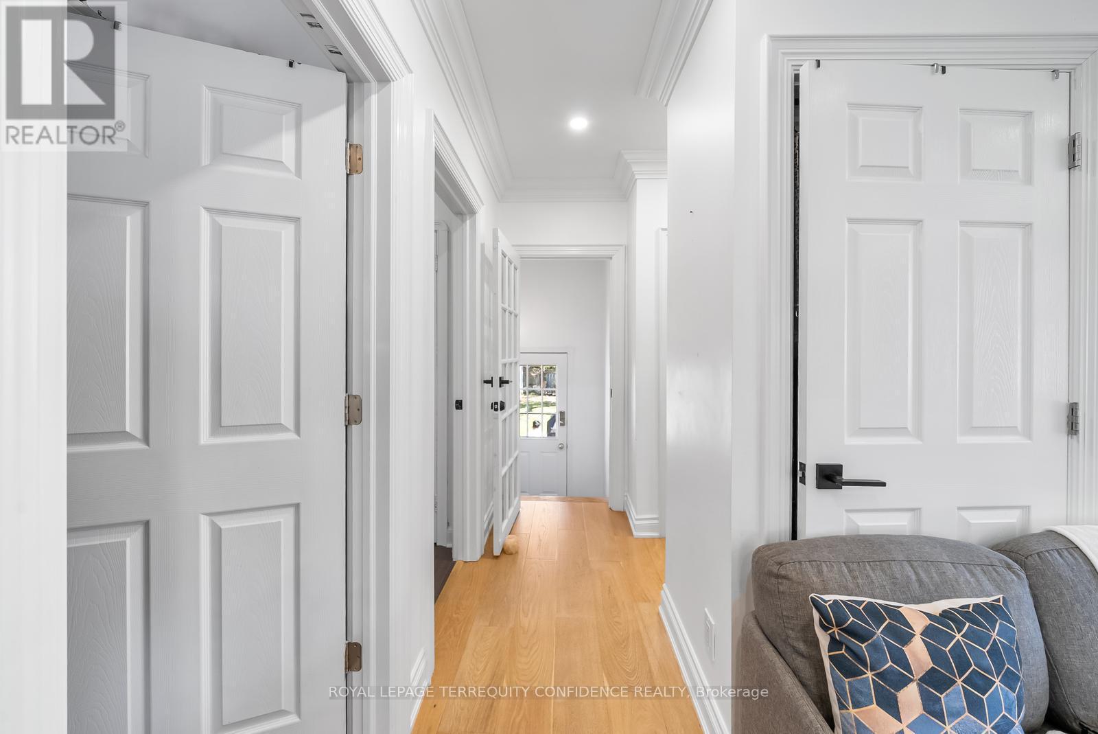 












103 HOUNSLOW AVENUE

,
Toronto,




Ontario
M2N2B1

