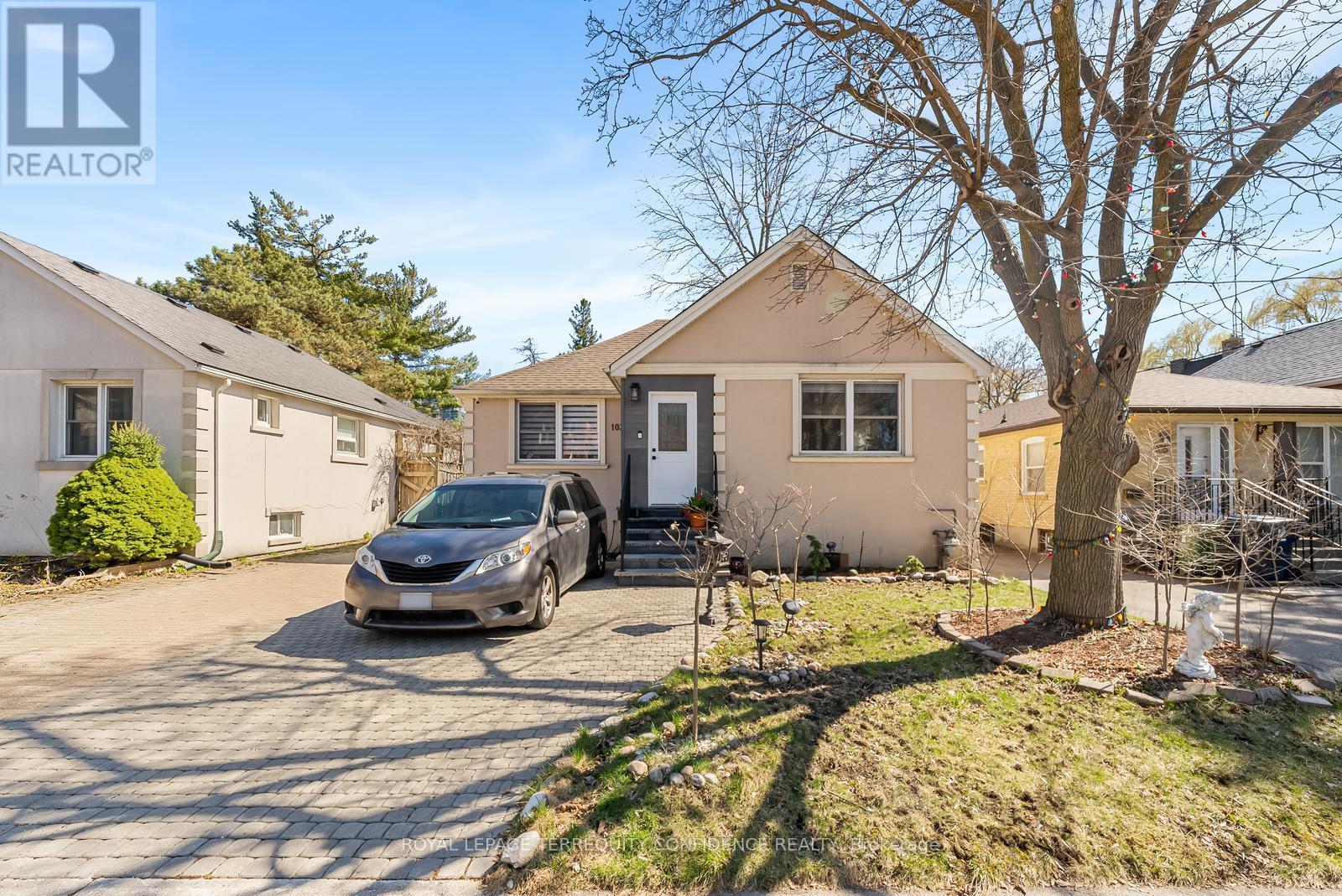 












103 HOUNSLOW AVENUE

,
Toronto,




Ontario
M2N2B1

