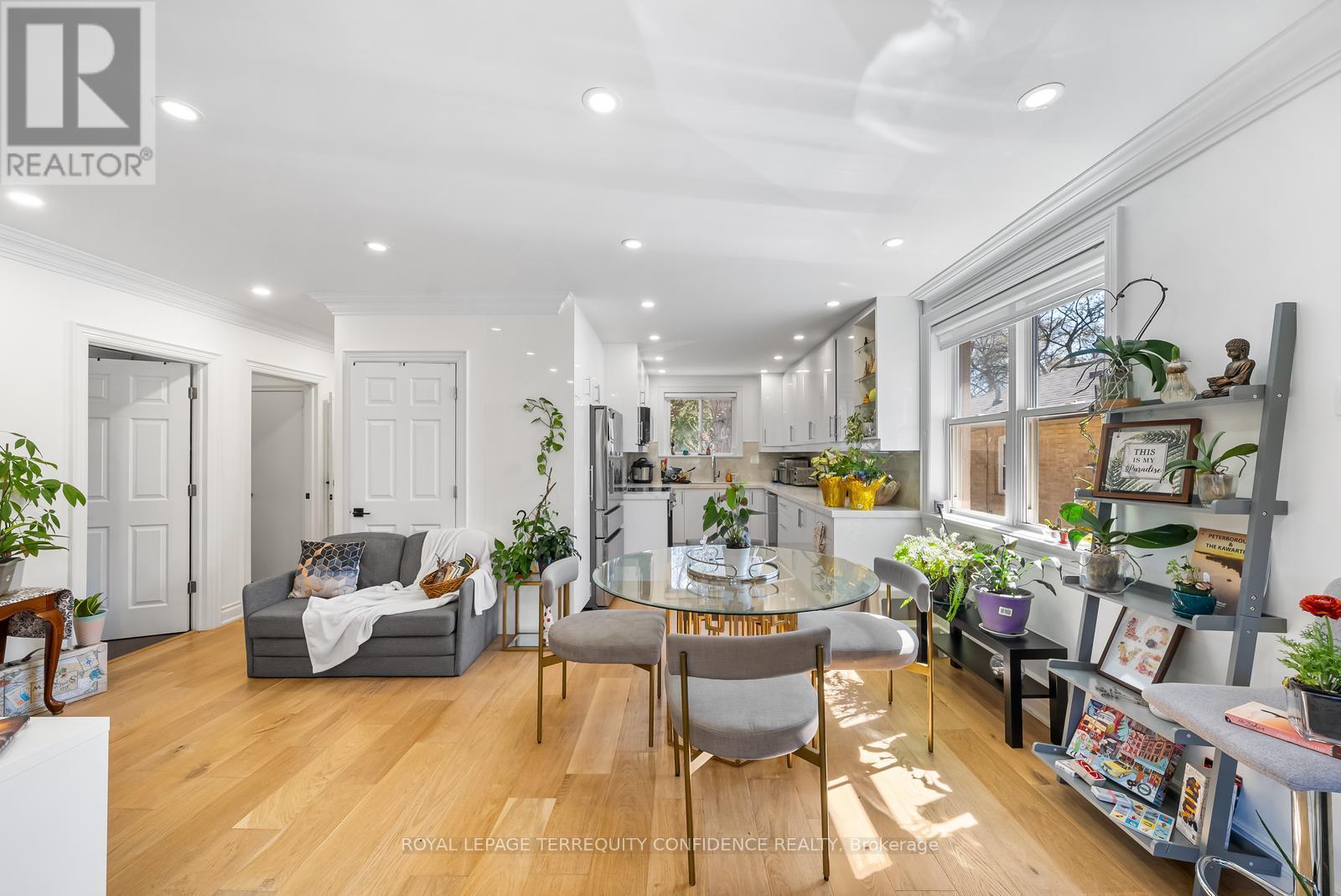












103 HOUNSLOW AVENUE

,
Toronto,




Ontario
M2N2B1


