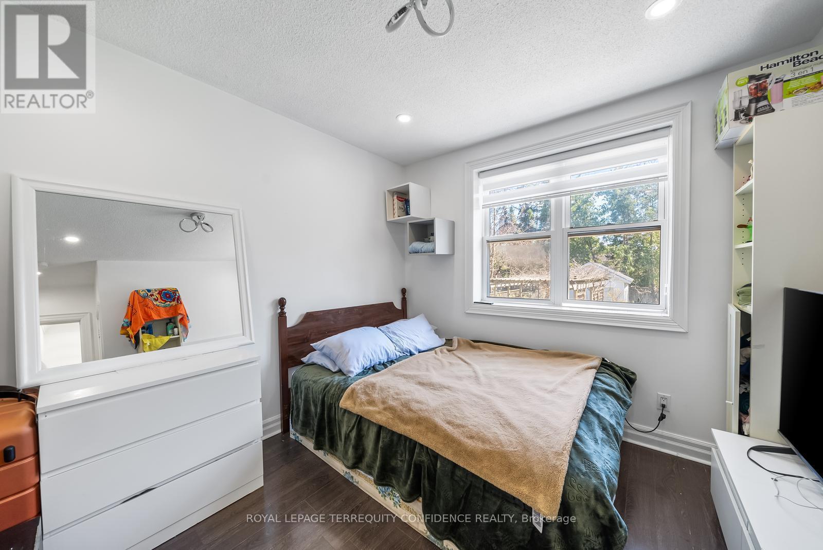 












103 HOUNSLOW AVENUE

,
Toronto,




Ontario
M2N2B1

