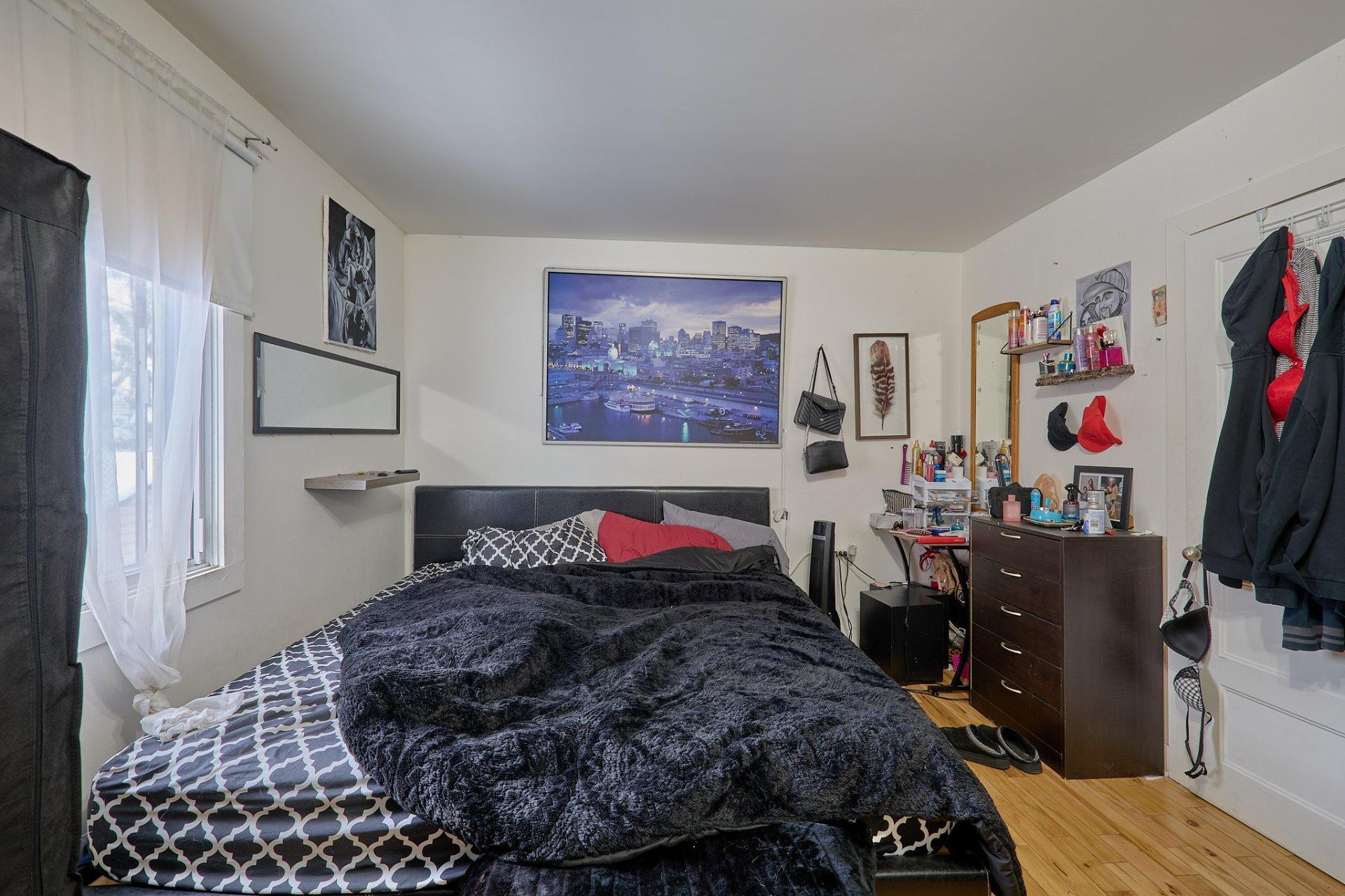 









81

 - 87


Rue St-Charles

,
Sainte-Thérèse,




QC
J7E2A5

