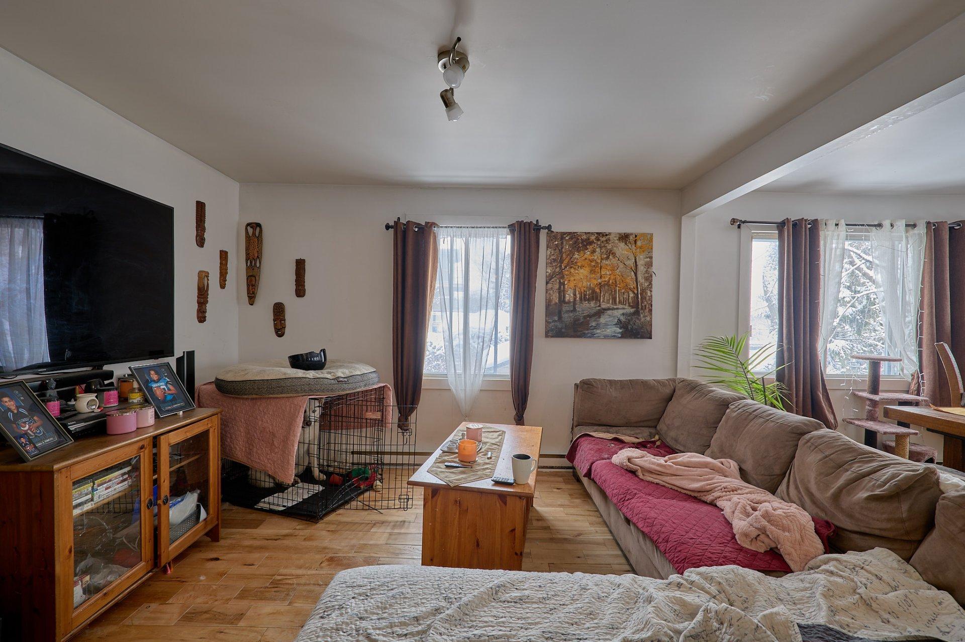 









81

 - 87


Rue St-Charles

,
Sainte-Thérèse,




QC
J7E2A5

