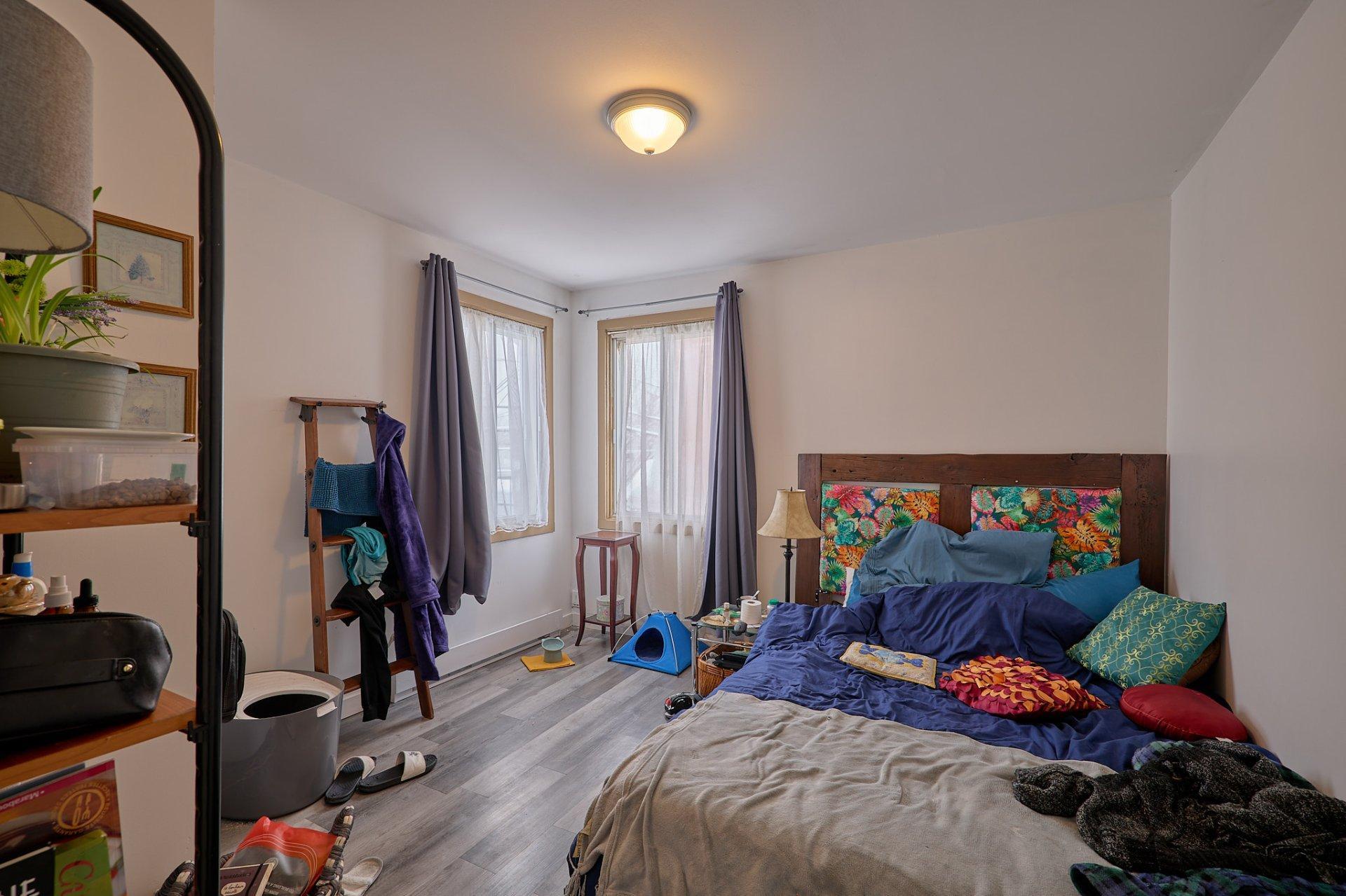 









81

 - 87


Rue St-Charles

,
Sainte-Thérèse,




QC
J7E2A5


