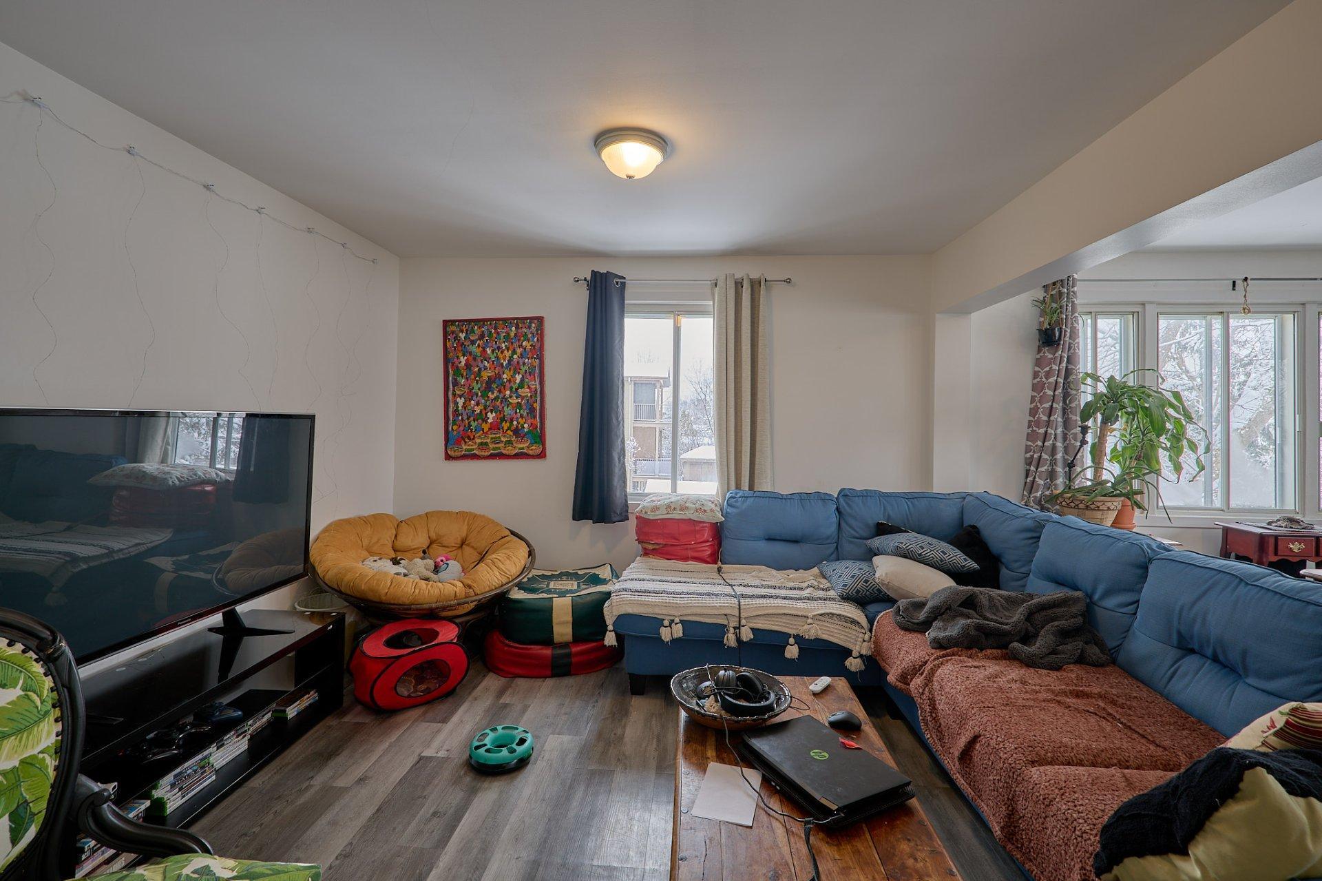 









81

 - 87


Rue St-Charles

,
Sainte-Thérèse,




QC
J7E2A5


