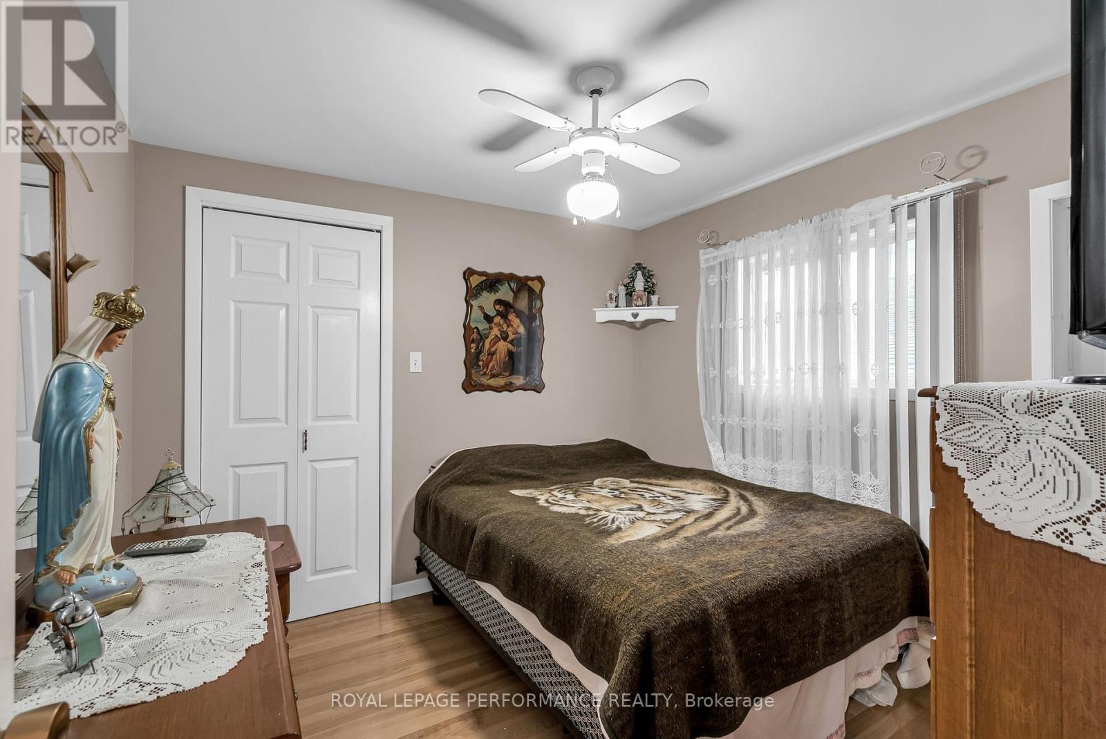 












18329 COUNTY RD 2 ROAD

,
South Glengarry,




Ontario
K6H5R5

