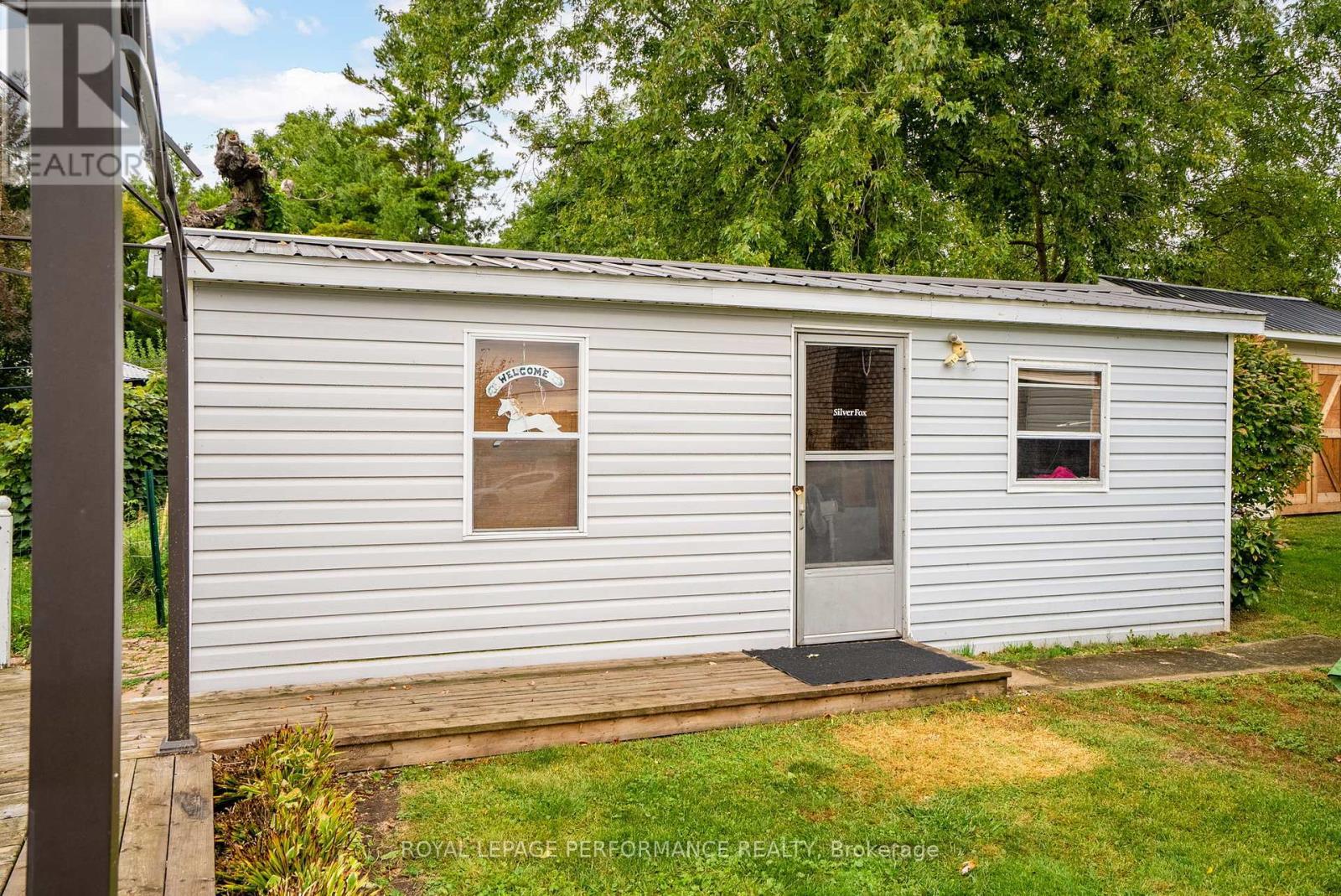 












18329 COUNTY RD 2 ROAD

,
South Glengarry,




Ontario
K6H5R5

