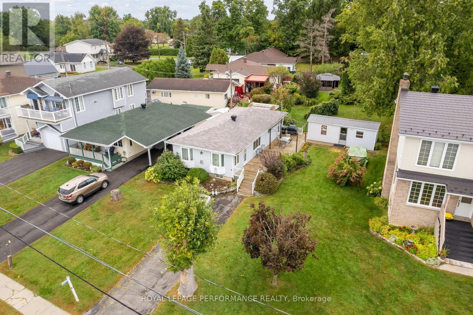 












18329 COUNTY RD 2 ROAD

,
South Glengarry,




Ontario
K6H5R5

