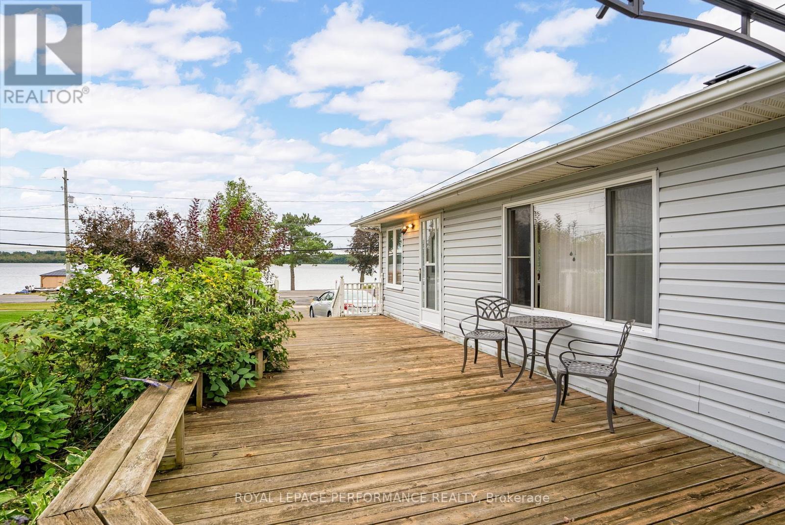 












18329 COUNTY RD 2 ROAD

,
South Glengarry,




Ontario
K6H5R5

