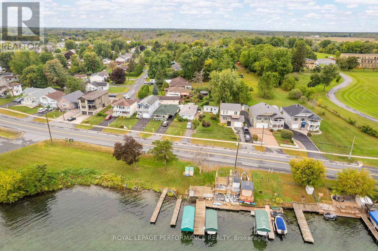 












18329 COUNTY RD 2 ROAD

,
South Glengarry,




Ontario
K6H5R5


