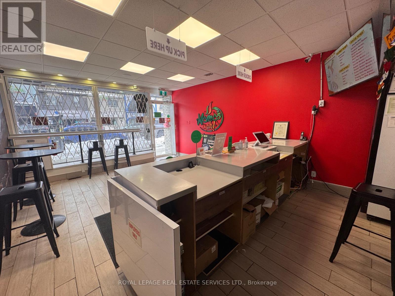 












2916 LAKE SHORE BOULEVARD W

,
Toronto,




Ontario
M8V1J4

