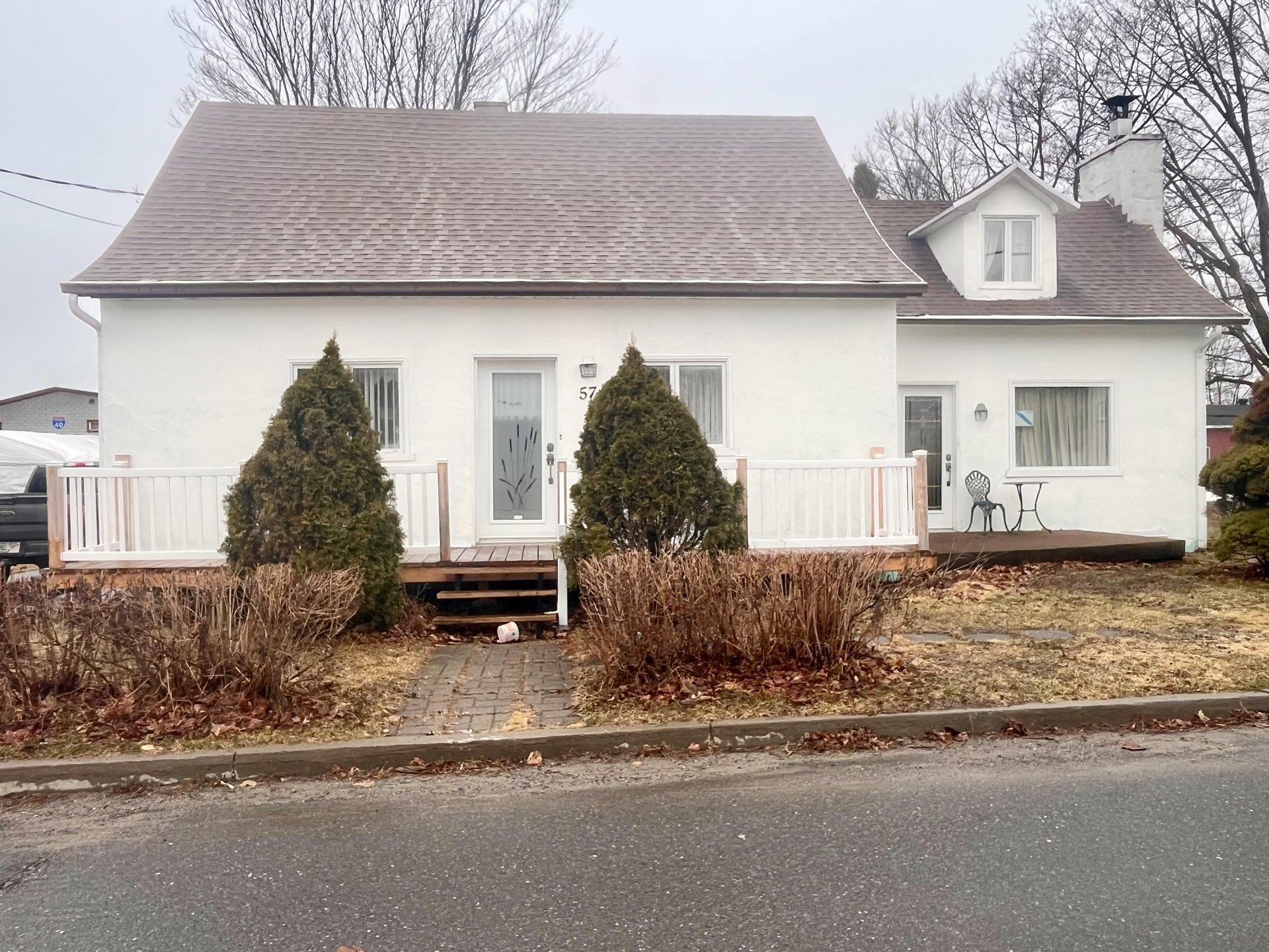 









57


Rue Paradis

,
Saint-Raphaël,




QC
G0R4C0

