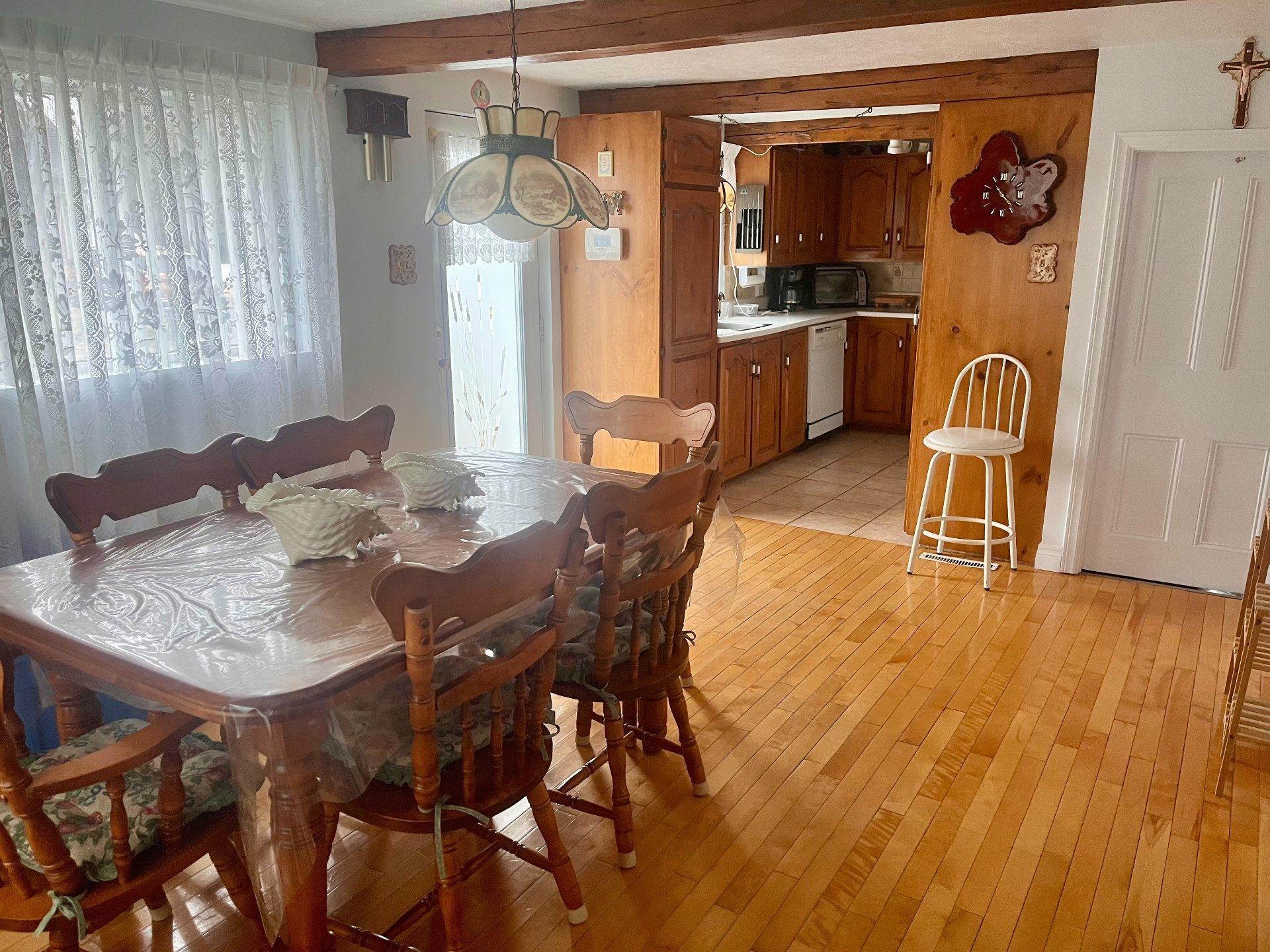 









57


Rue Paradis

,
Saint-Raphaël,




QC
G0R4C0

