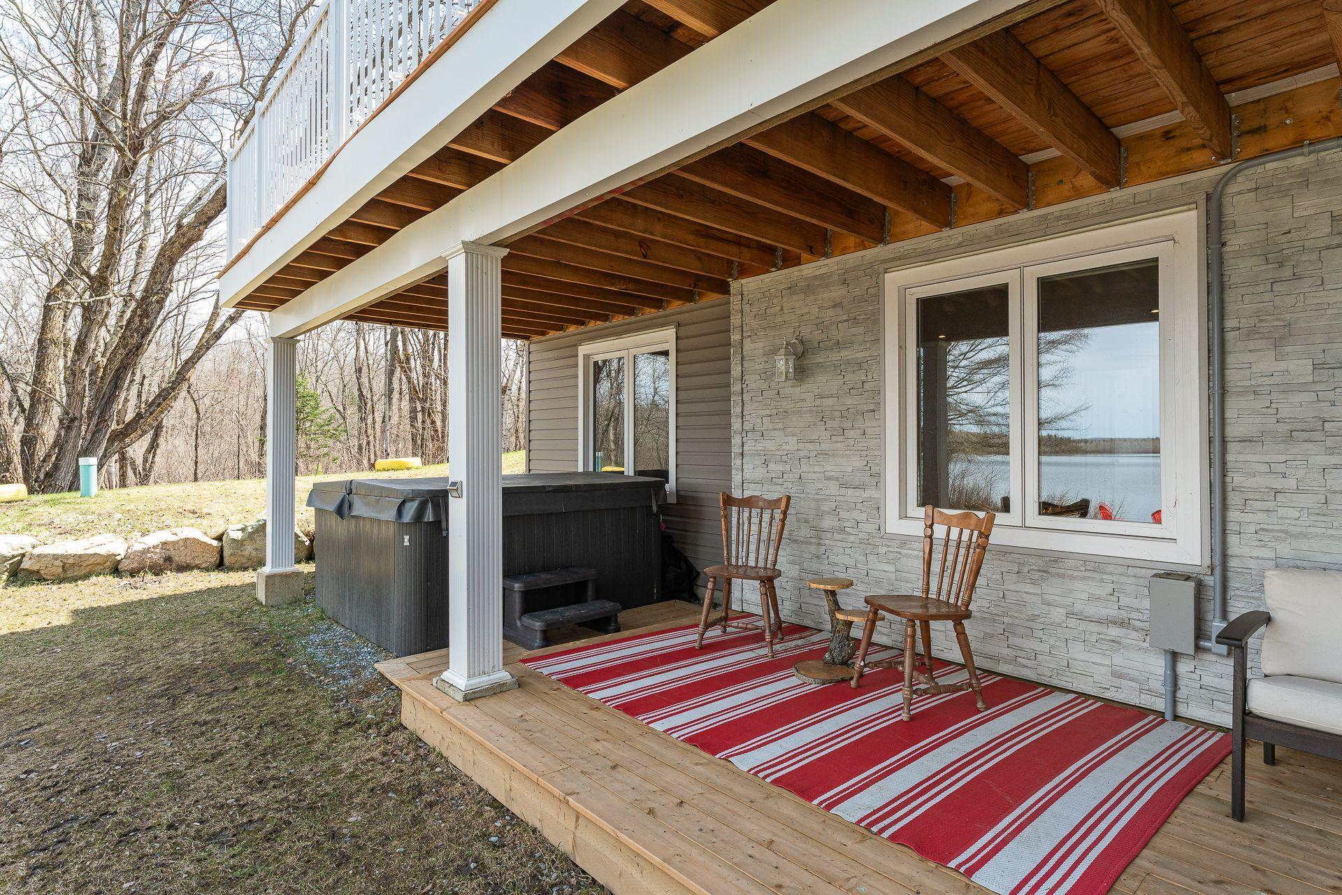 









25


Rue des Jacinthes

,
Eastman,




QC
J0E1P0

