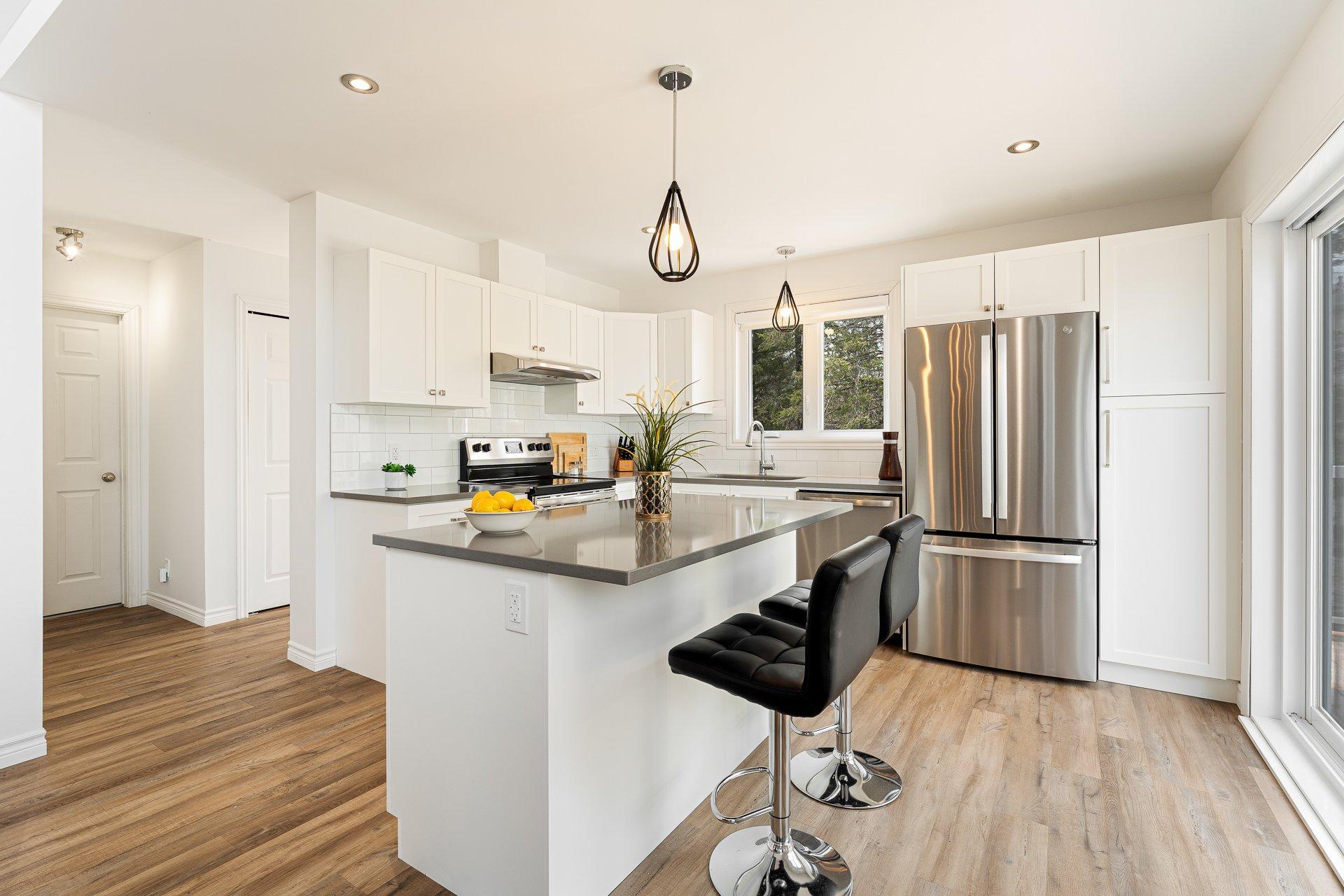 









25


Rue des Jacinthes

,
Eastman,




QC
J0E1P0

