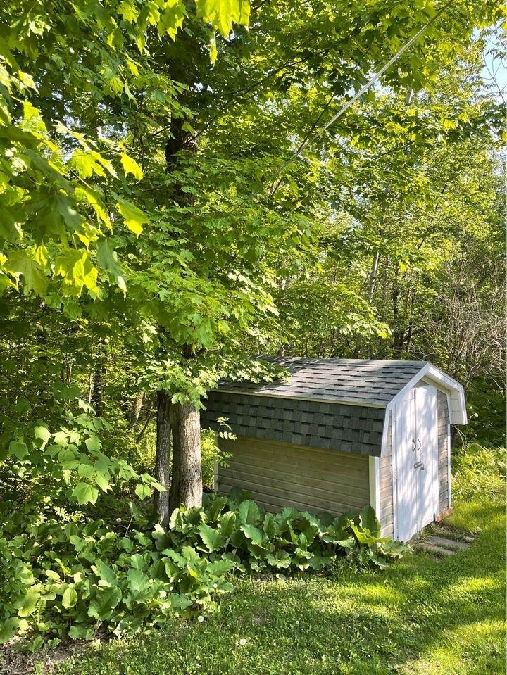 









94


Rue de Nicolet

,
Bromont,




QC
J2L1R7

