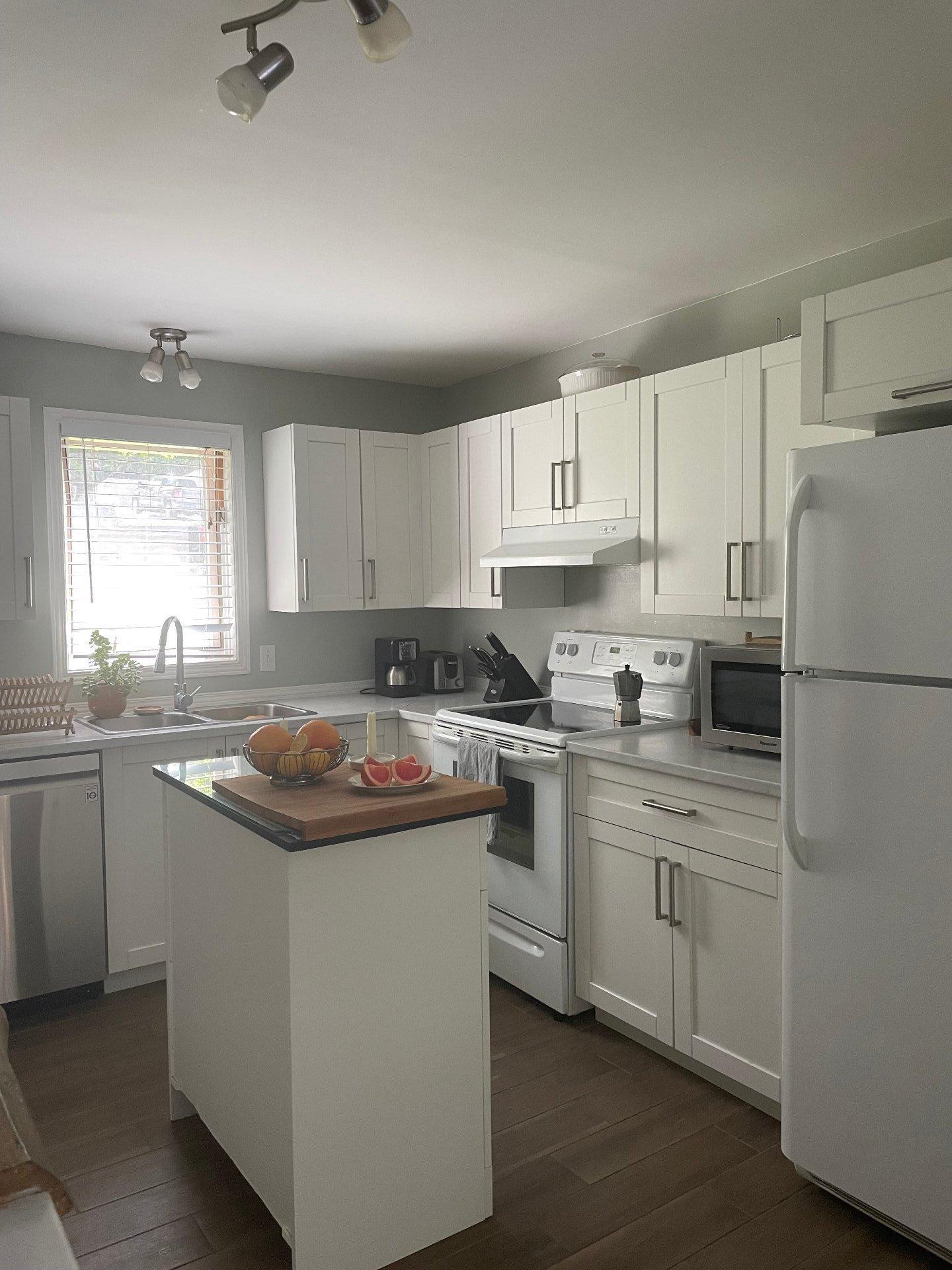 









94


Rue de Nicolet

,
Bromont,




QC
J2L1R7

