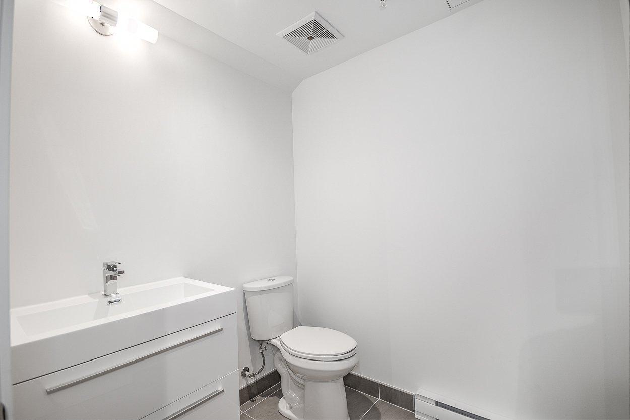 









405


Rue de la Concorde

, 315,
Montréal (Ville-Marie),




QC
H3A1J3

