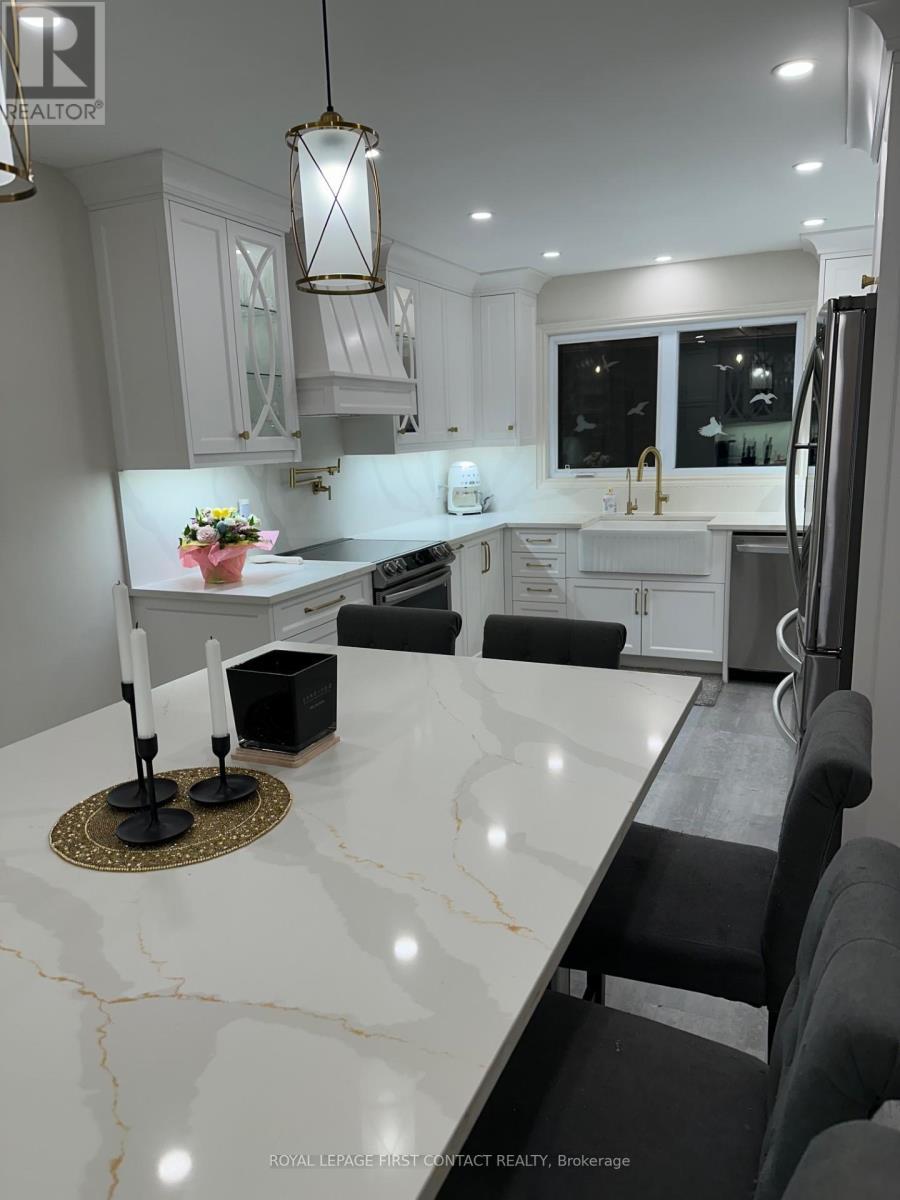 












3348 2ND LINE

,
Innisfil,




Ontario
L0L1L0

