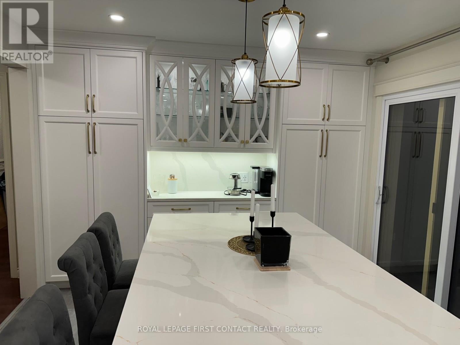 












3348 2ND LINE

,
Innisfil,




Ontario
L0L1L0

