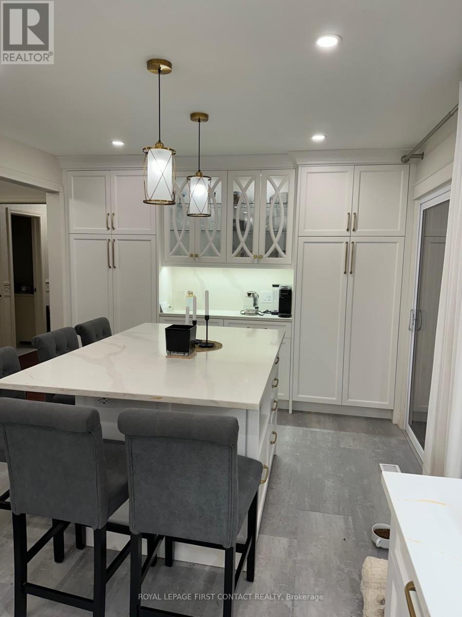 












3348 2ND LINE

,
Innisfil,




Ontario
L0L1L0

