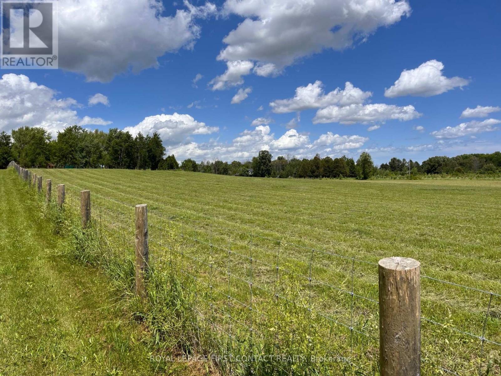 












3348 2ND LINE

,
Innisfil,




Ontario
L0L1L0

