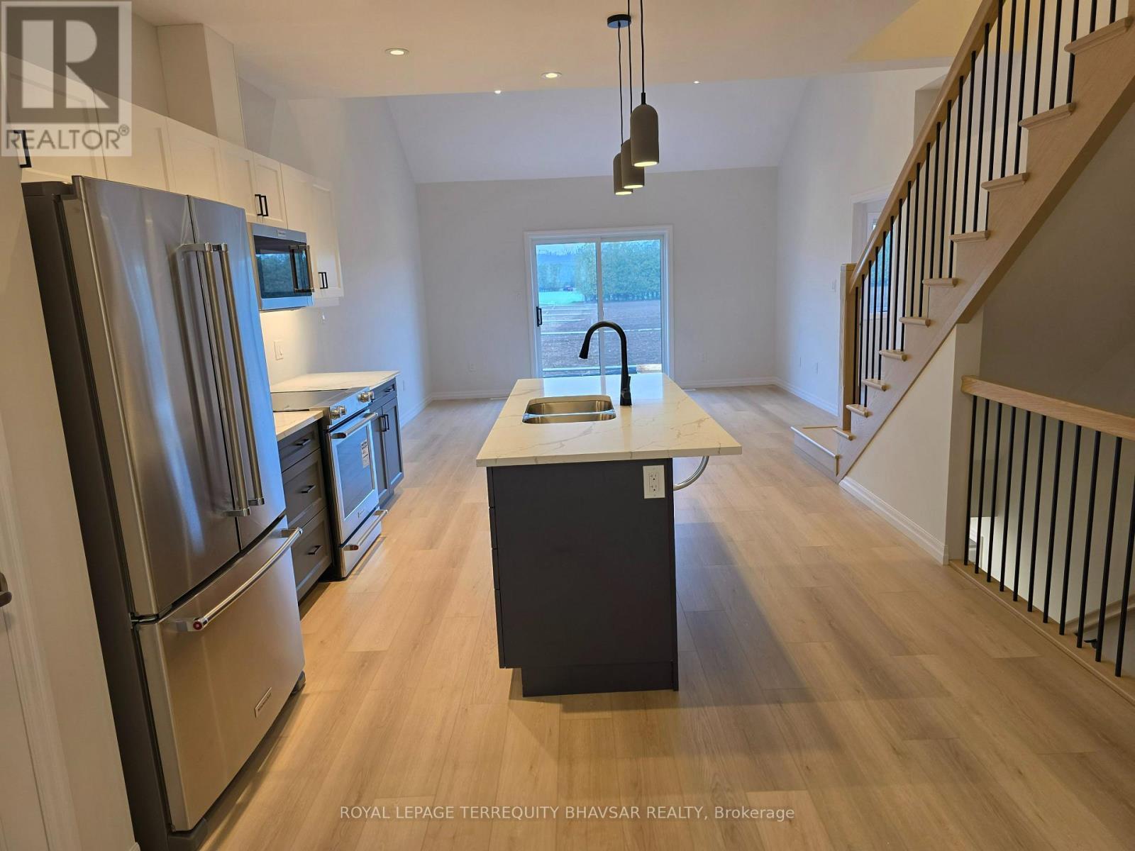 












53 BARN OWL WAY

,
Norfolk,




Ontario
N3Y0H4

