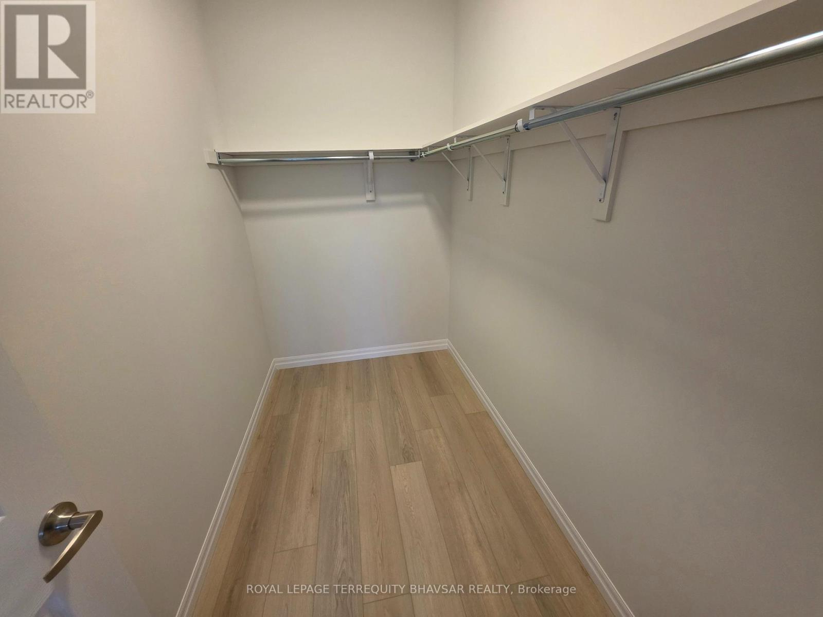 












53 BARN OWL WAY

,
Norfolk,




Ontario
N3Y0H4

