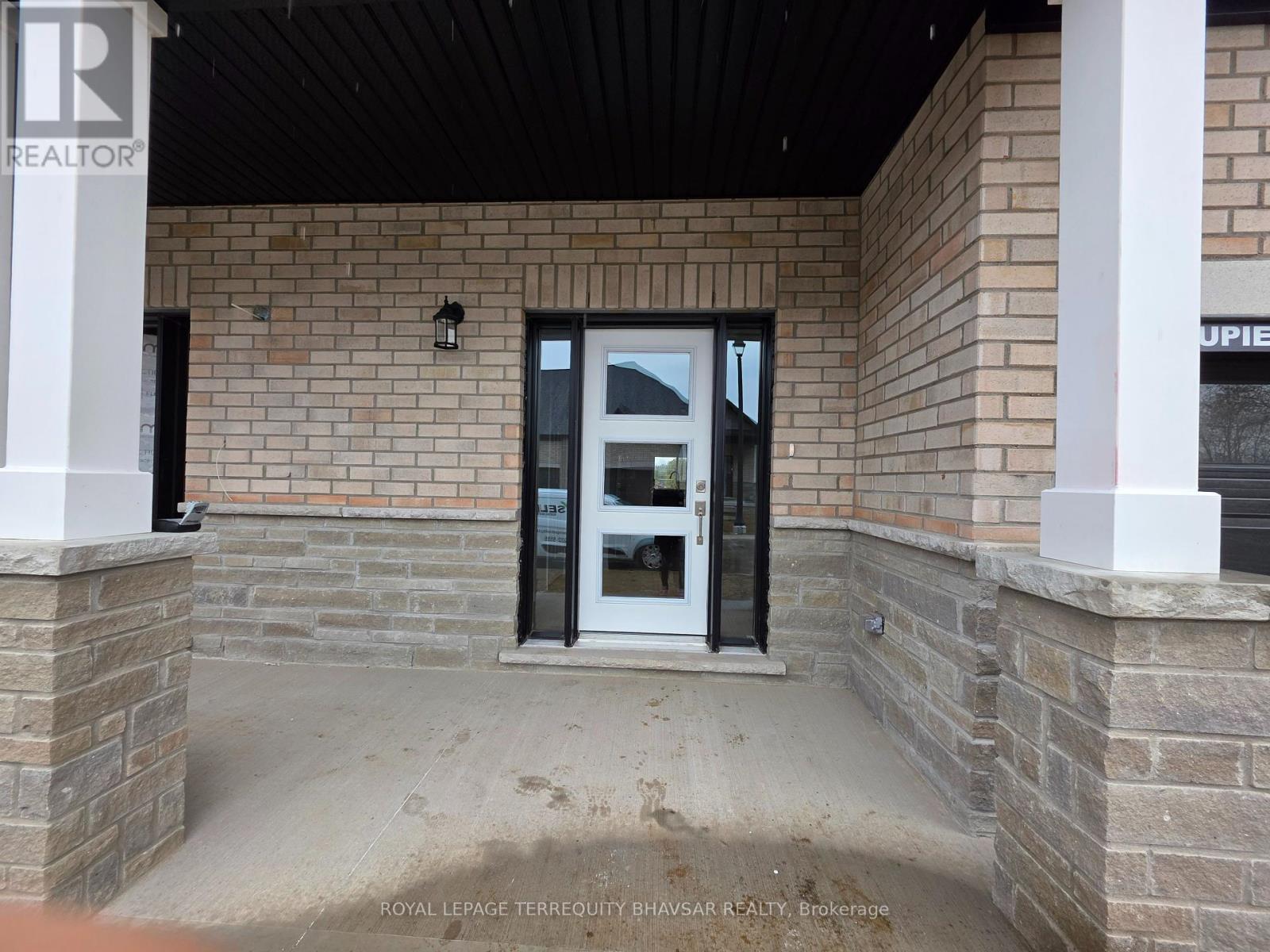 












53 BARN OWL WAY

,
Norfolk,




Ontario
N3Y0H4

