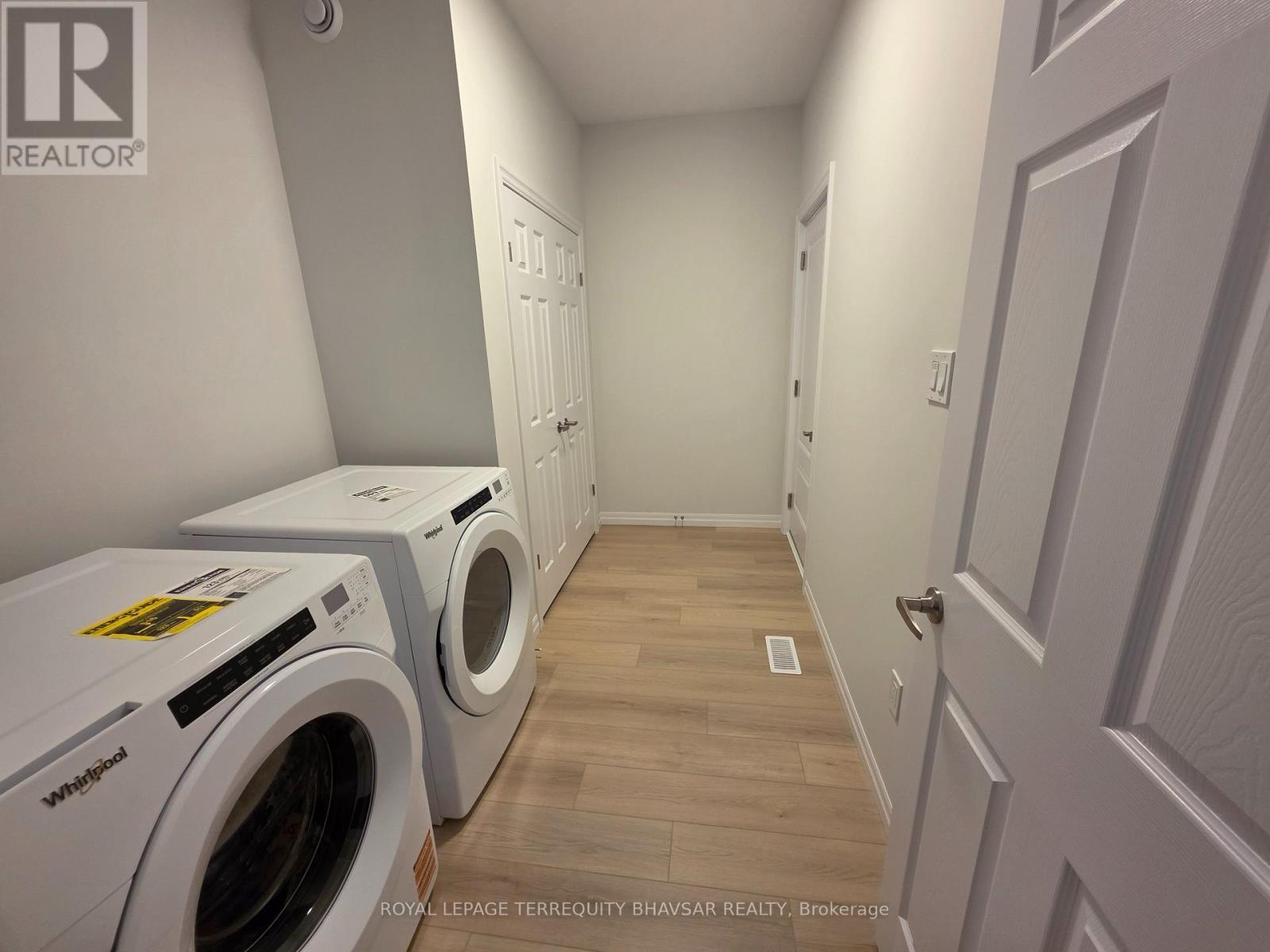 












53 BARN OWL WAY

,
Norfolk,




Ontario
N3Y0H4

