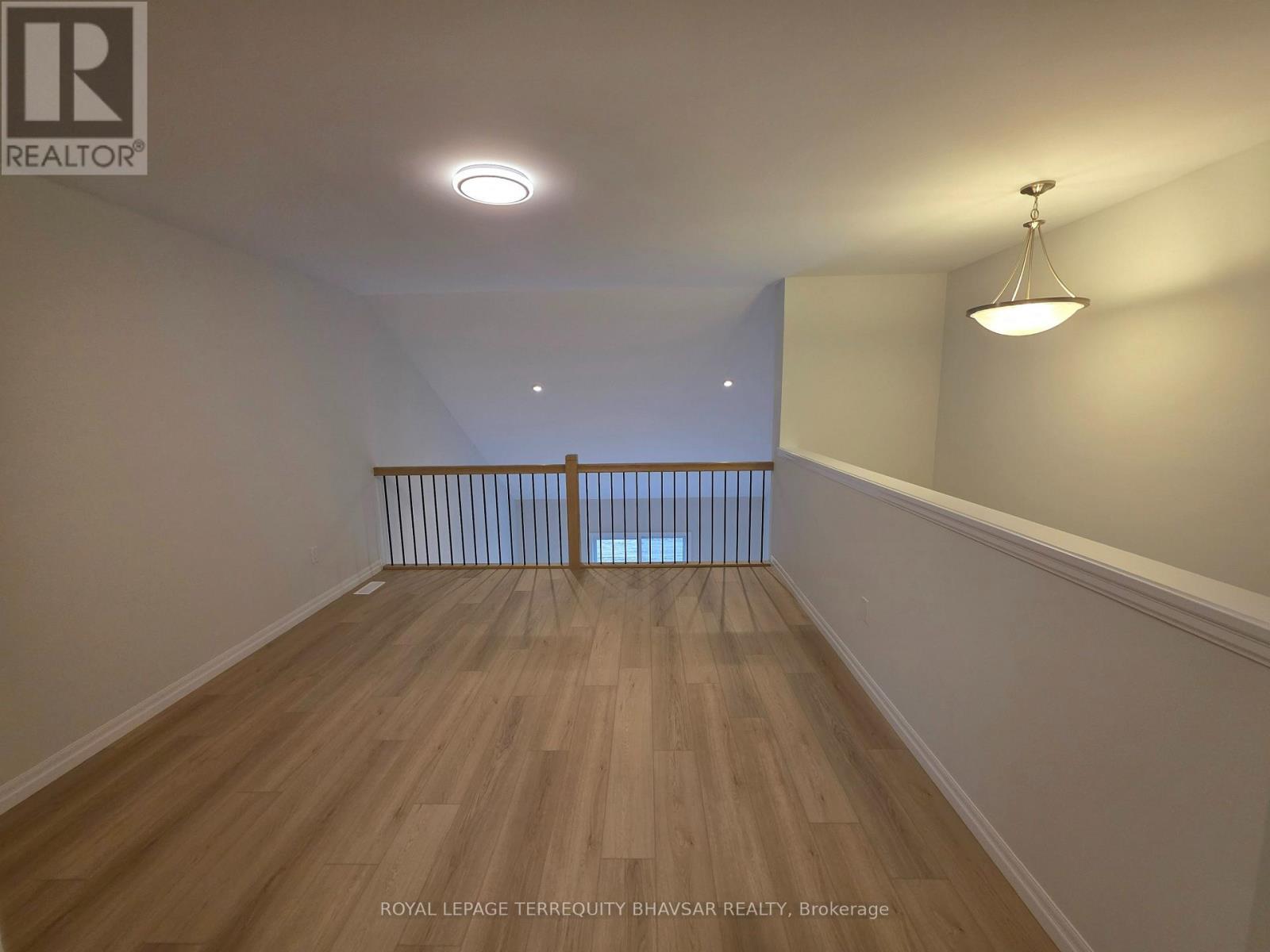 












53 BARN OWL WAY

,
Norfolk,




Ontario
N3Y0H4

